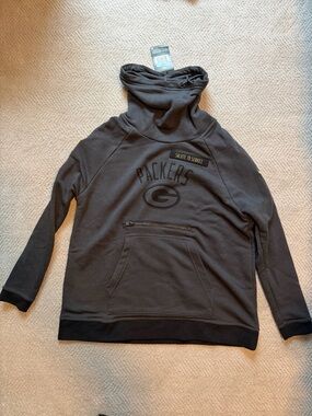 Women’s Green Bay Packers Salute to Service Pullover Hoodie - NWT - Medium